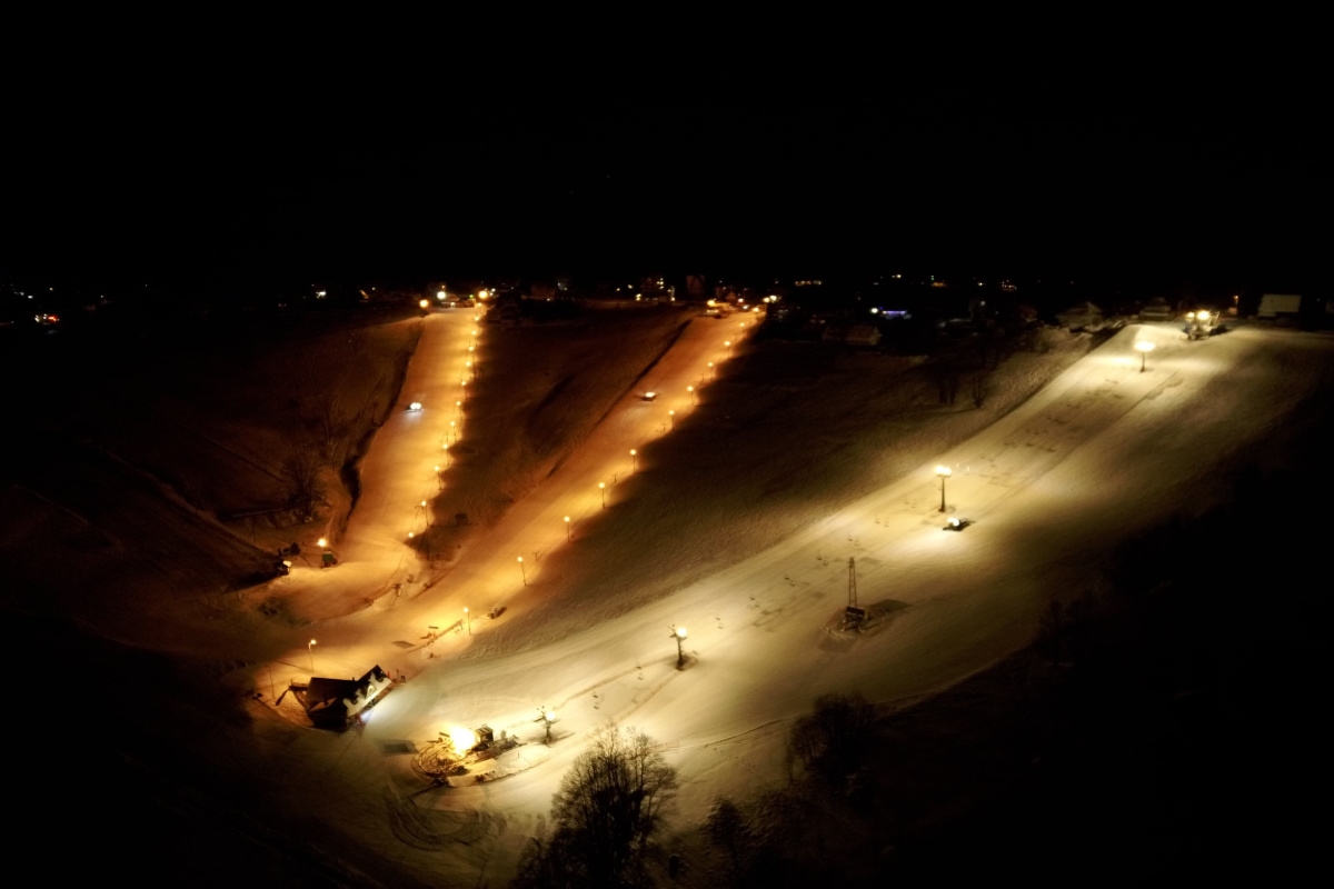 UFO slidinėjimo kurortas Lenkijoje, esantis Tatrų kalnuose